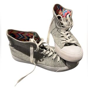 AVIVA womens hightop sneakers size 8